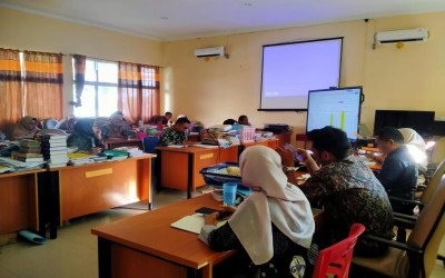 Rapat Dewan Guru Penetapan Kelulusan Siswa Kelas XII Tahun 2026 dan Peluncuran Website Kelulusan SMA Negeri 1 Tambelan